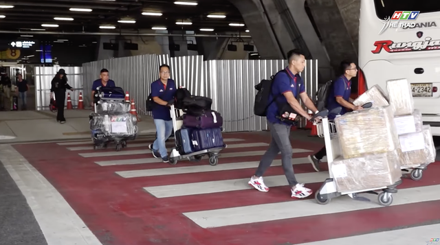 Đường đến vinh quang - Số 1: Những phóng viên đầu tiên của HTV đã có mặt tại Thái Lan - Ảnh 1.