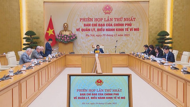Ưu tiên ổn định kinh tế vĩ mô, hướng tới mục tiêu tăng trưởng hai con số năm 2026 - Ảnh 1.