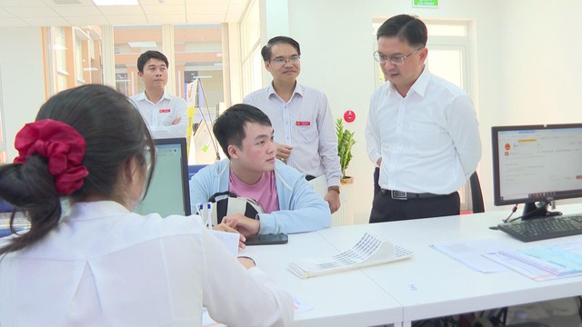 Trung tâm Phục vụ hành chính công TP. Hồ Chí Minh nâng cao chất lượng phục vụ người dân- Ảnh 4.