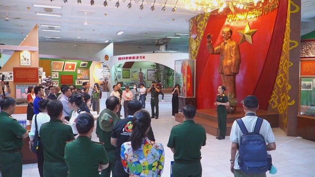 Đối thoại doanh nghiệp, thúc đẩy phát triển du lịch TP. Hồ Chí Minh- Ảnh 1.