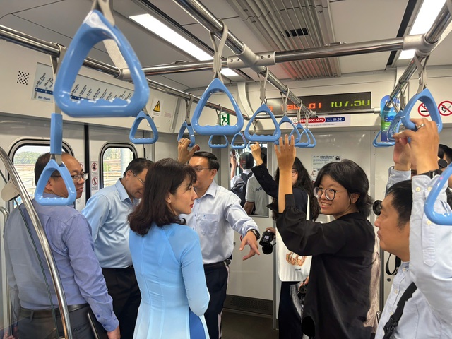 Khảo sát hành trình người dân đi metro làm thủ tục hành chính tại Trung tâm Dịch vụ hành chính công TP. Hồ Chí Minh - Ảnh 2.