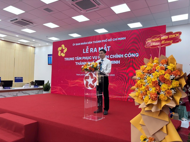TP. Hồ Chí Minh chính thức ra mắt Trung tâm Phục vụ hành chính công thành phố- Ảnh 5. TP. Hồ Chí Minh chính thức ra mắt Trung tâm Phục vụ hành chính công thành phố- Ảnh 5.