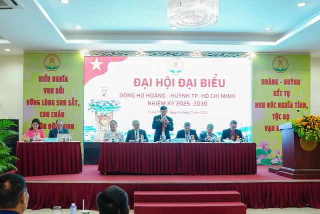 Đại hội dòng họ Hoàng - Huỳnh: “Kết tự - hun đúc nghĩa tình - tộc họ vạn đại vinh” - Ảnh 3.