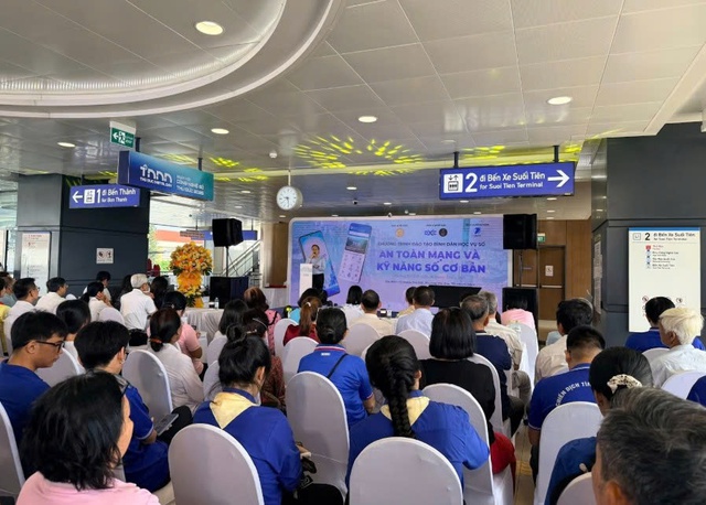 Lần đầu tiên tại Metro, Ngày hội Công nghệ số Thủ Đức - Thu Duc Digital Day 2025 thu hút hơn 14.500 lượt khách tham gia - Ảnh 6.