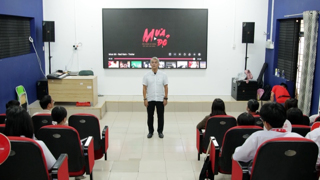 Viettel chiếu phim "Mưa đỏ" miễn phí cho học sinh, sinh viên tại TP. Hồ Chí Minh - Ảnh 2.