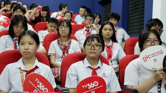 Viettel chiếu phim "Mưa đỏ" miễn phí cho học sinh, sinh viên tại TP. Hồ Chí Minh - Ảnh 6.