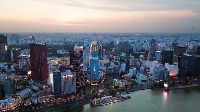 "Đường băng thể chế": TP. Hồ Chí Minh cần cơ chế đột phá để hút 12 tỷ USD và vươn tầm quốc tế - Ảnh 6.