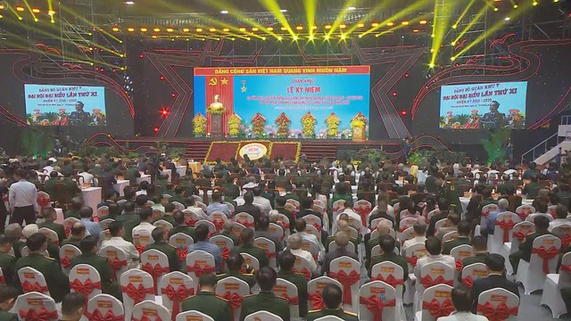 Thời sự HTV ngày 9/12/2025 | Lễ kỷ niệm 80 năm Ngày truyền thống Lực lượng vũ trang Quân khu 7 - Ảnh 1.