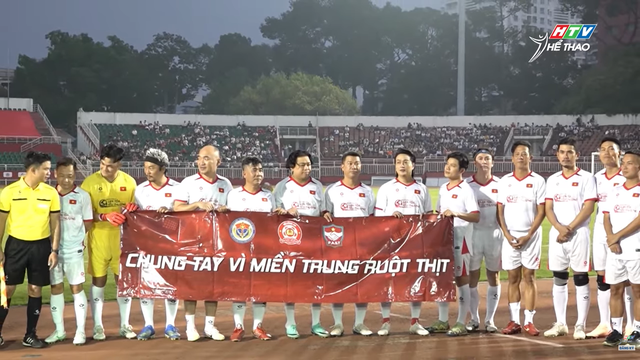 Năng lượng tích cực từ trận cầu giao hữu lan tỏa yêu thương - Ảnh 1.