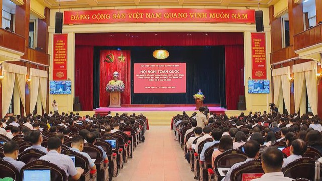 Hội nghị toàn quốc tập huấn về tổ chức và hoạt động của tổ chức Đảng, Chính quyền, Mặt trận tổ quốc, các đoàn thể chính trị ở cấp xã (mới) - Ảnh 1.