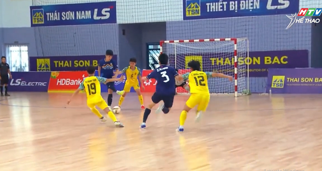Lượt trận 12 giải futsal vô địch quốc gia: Căng thẳng cuộc đua ngôi đầu - Ảnh 1.