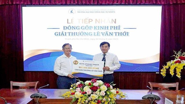 Giáo sư Lê Ngọc Thạch: Người thầy vĩ đại cống hiến trọn đời vì cộng đồng - Ảnh 1.