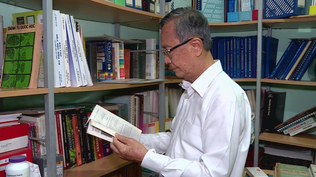 Giáo sư Lê Ngọc Thạch: Người thầy vĩ đại cống hiến trọn đời vì cộng đồng - Ảnh 3.