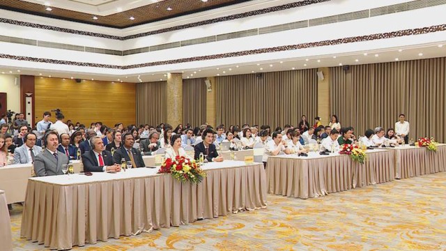Họp báo quốc tế công bố vận hành bộ máy mới của Việt Nam - Ảnh 2.