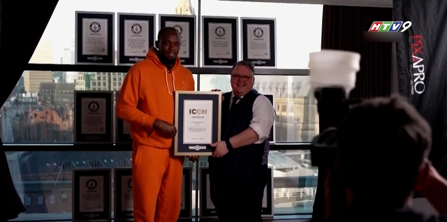 “Tia chớp” Usain Bolt được vinh danh “Biểu tượng Kỷ lục Guiness thế giới” - Ảnh 2.