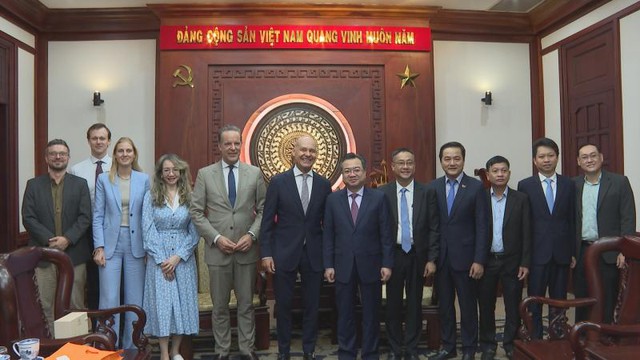 PHÓ BÍ THƯ THƯỜNG TRỰC THÀNH ỦY TP.HCM NGUYỄN THANH NGHỊ TIẾP ĐẠI SỨ HÀ LAN TẠI VIỆT NAM - Ảnh 5.