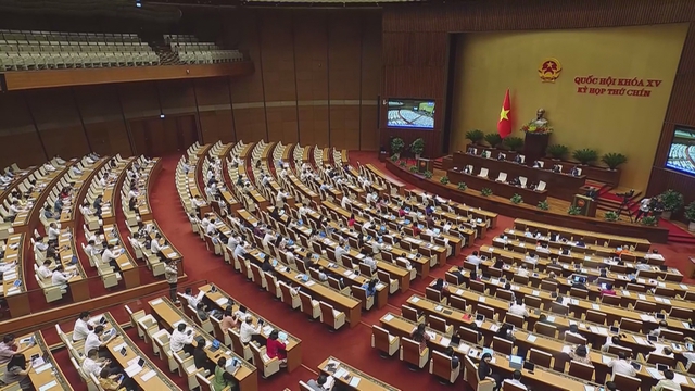 Phiên chất vấn tại Quốc hội: Thẳng thắn, trách nhiệm, hướng về thực tiễn - Ảnh 1.