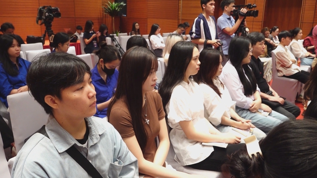 Truyền hình trong môi trường truyền thông mới: Thay đổi để thích nghi và phát triển - Ảnh 4.
