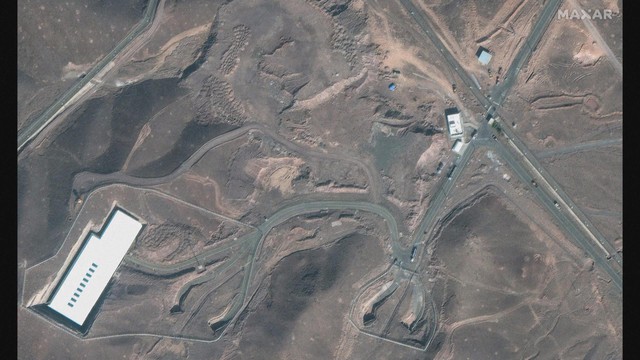 Iran chỉ trích các cuộc không kích của Mỹ - Ảnh 2.