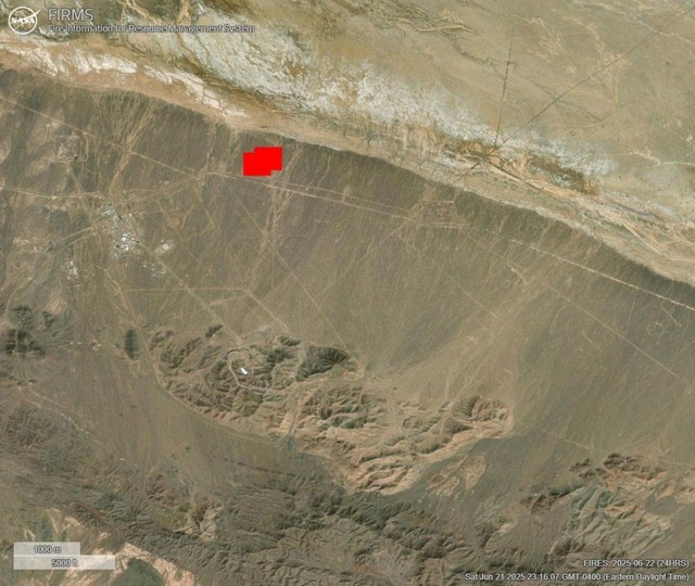 Iran phóng tên lửa vào Israel sau cuộc không kích của Mỹ
- Ảnh 2. Iran phóng tên lửa vào Israel sau cuộc không kích của Mỹ
- Ảnh 2.