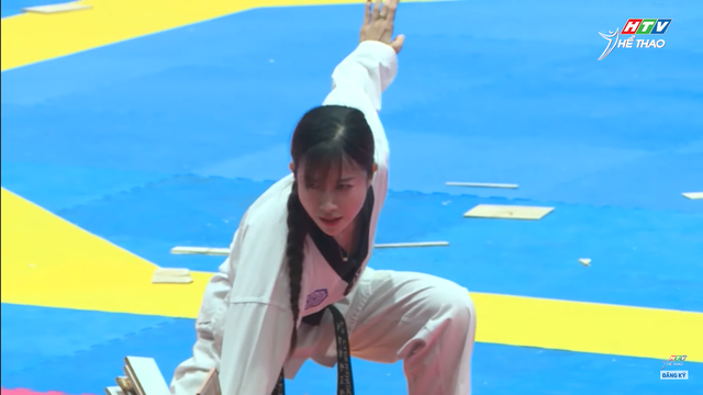 Hơn 1000 võ sĩ tranh tài Giải Taekwondo các lứa tuổi trẻ Quốc gia 2025 - Ảnh 3.