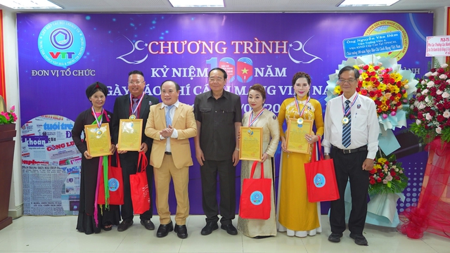 Trung tâm UNESCO Văn hóa Thông tin và Truyền thông bổ nhiệm nhân sự mới, tri ân đóng góp truyền thông cộng đồng - Ảnh 4.