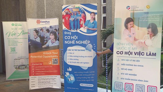 Sinh viên điều dưỡng trước cơ hội việc làm tăng cao - Ảnh 2.
