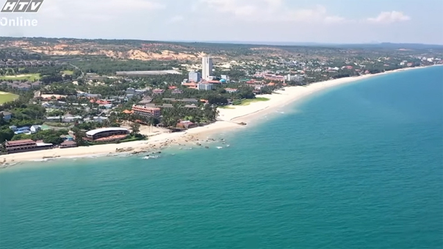 Lướt ván diều ở Mũi Né - Ảnh 1.