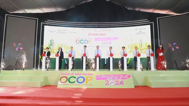 TP.HCM: Công bố và trao quyết định công nhận sản phẩm OCOP trên địa bàn thành phố năm 2024 - Ảnh 1.