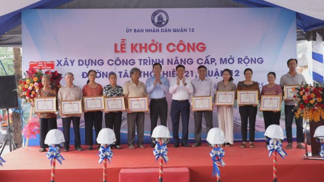 Khởi công công trình nâng cấp, mở rộng đường Tân Thới Hiệp 21 - Ảnh 2.
