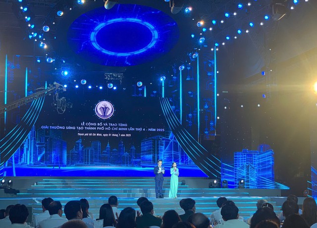 NewZround: Giải thưởng Sáng tạo TP.HCM lần thứ 4 -Hành trình lan tỏa những ý tưởng vì cộng đồng - Ảnh 1.