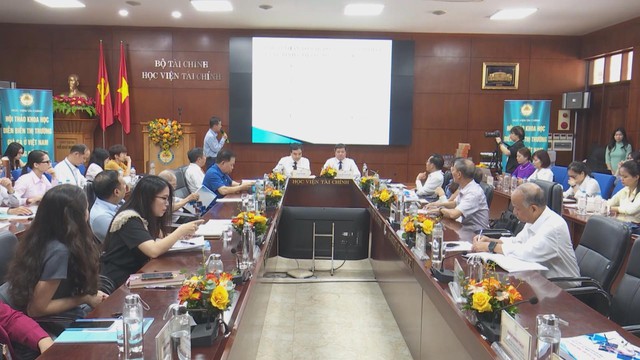 Việt Nam có thể kiểm soát thành công lạm phát ở mức dưới 4% trong năm 2025 - Ảnh 1.