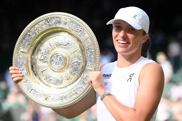 Iga Swiatek giành danh hiệu vô địch đơn nữ ở Wimbledon - Ảnh 1.