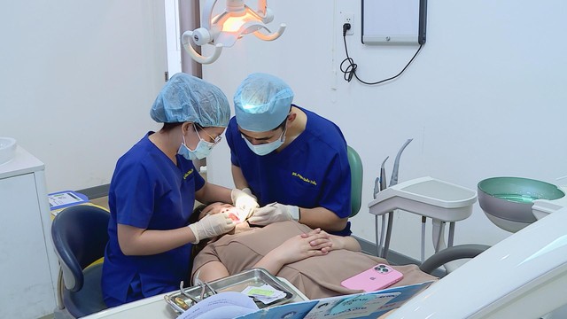 Niềng răng để đẹp, đừng để... “trả giá” vì nhầm chỗ - Ảnh 1.