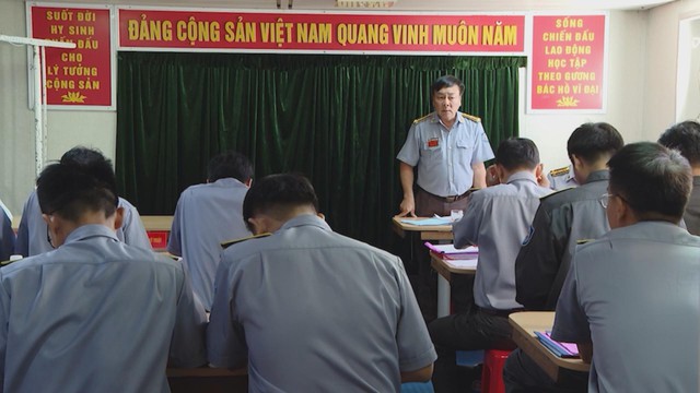 Tàu KN 290 sẵn sàng lên đường thực hiện nhiệm vụ A80 - Ảnh 6.