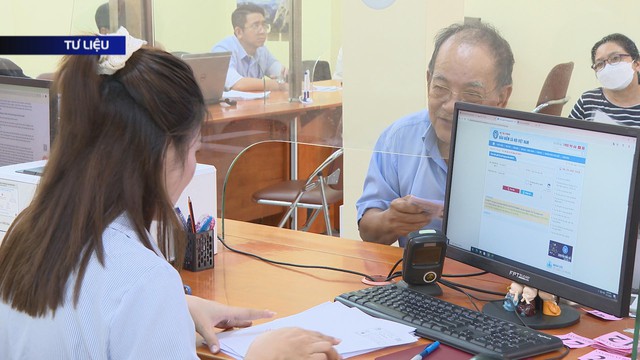 Đề xuất tăng phụ cấp phục vụ của cán bộ, công chức - Ảnh 1.