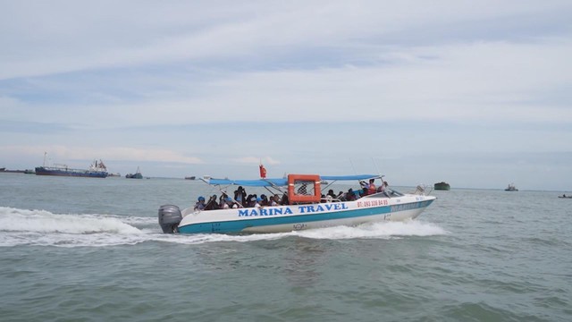 TP.HCM: Tour hè trải nghiệm du lịch bằng cano thu hút du khách - Ảnh 3.