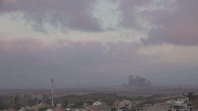 srael yêu cầu người Palestine ở phía bắc Dải Gaza sơ tán - Ảnh 1.