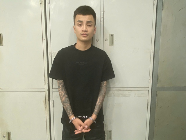 TP.HCM: Bắt tạm giam 8 đối tượng trong đường dây buôn bán khí cười trái phép, thu lợi bất chính hàng trăm tỷ đồng- Ảnh 1. TP.HCM: Bắt tạm giam 8 đối tượng trong đường dây buôn bán khí cười trái phép, thu lợi bất chính hàng trăm tỷ đồng- Ảnh 1.