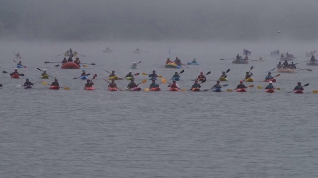 Dòng sông tại Mỹ: Thi chèo thuyền kayak marathon dài gần 500km- Ảnh 1. Dòng sông tại Mỹ: Thi chèo thuyền kayak marathon dài gần 500km- Ảnh 1.