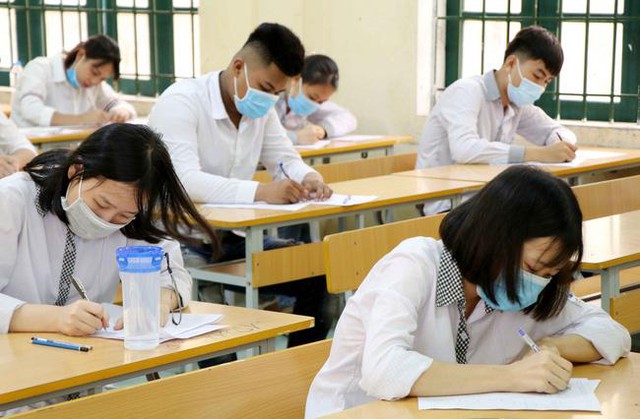 Không "mưa điểm 10", đề thi tốt nghiệp THPT 2025 phản ánh đúng năng lực thực chất - Ảnh 2.
