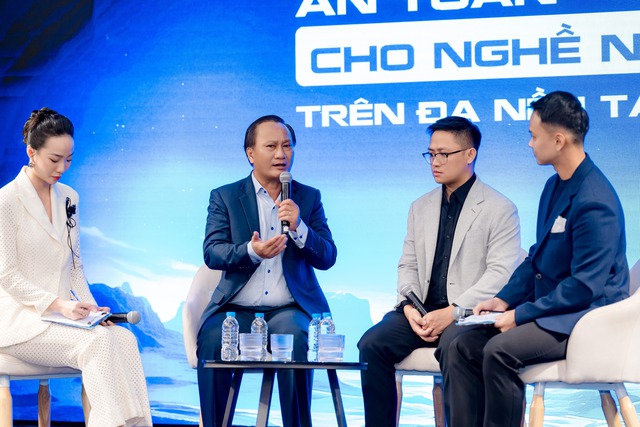 "Người làm nghề nói" cần rèn luyện bản lĩnh và nâng cao nhận thức chính trị- Ảnh 2. "Người làm nghề nói" cần rèn luyện bản lĩnh và nâng cao nhận thức chính trị- Ảnh 2.