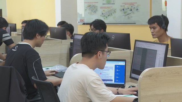 Thách thức của ngành công nghệ thông tin trong bối cảnh hội nhập- Ảnh 4. Thách thức của ngành công nghệ thông tin trong bối cảnh hội nhập- Ảnh 4.