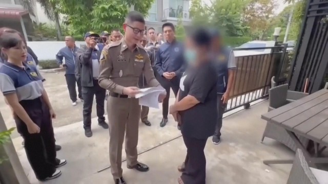 Thái Lan: Một phụ nữ dụ dỗ nhà sư, tống tiền gần 20 triệu USD- Ảnh 1. Thái Lan: Một phụ nữ dụ dỗ nhà sư, tống tiền gần 20 triệu USD- Ảnh 1.