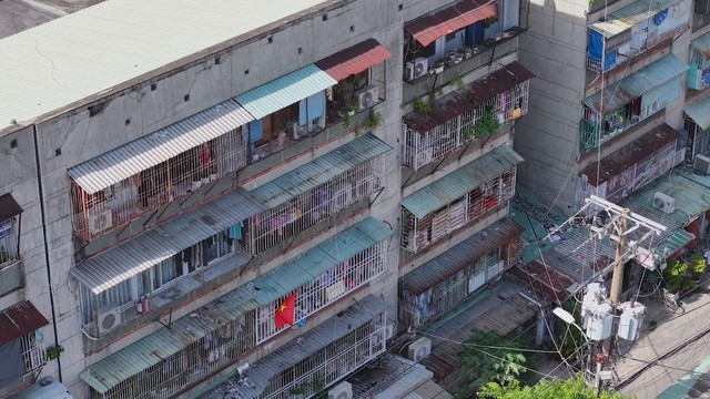 TP.HCM: Tuyên truyền PCCC kết hợp vận động, tháo gỡ lồng sắt "chuồng cọp" - Ảnh 1.