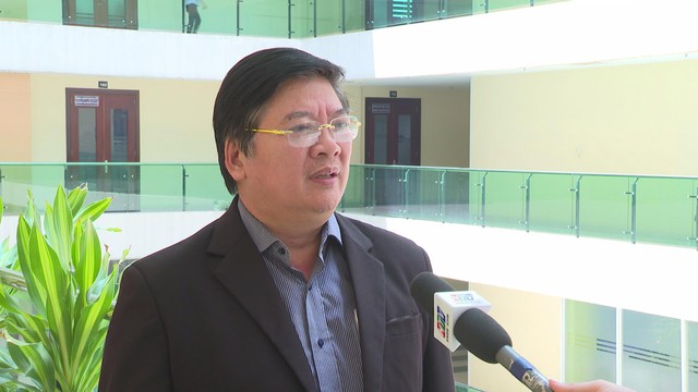 Phổ điểm "hạ nhiệt": Điểm chuẩn đại học 2025 giảm mạnh, thí sinh nên tận dụng để tăng khả năng trúng tuyển - Ảnh 3.