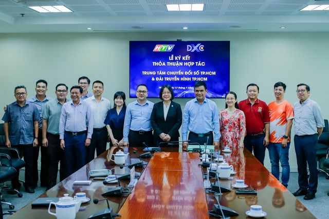 HTV ký kết hợp tác với Trung tâm Chuyển đổi số TP.HCM: Chung tay thúc đẩy truyền thông và công nghệ số- Ảnh 2.