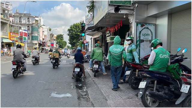 Đề án chuyển đổi 400.000 xe xăng sang xe điện tại TP.HCM  - Ảnh 2.