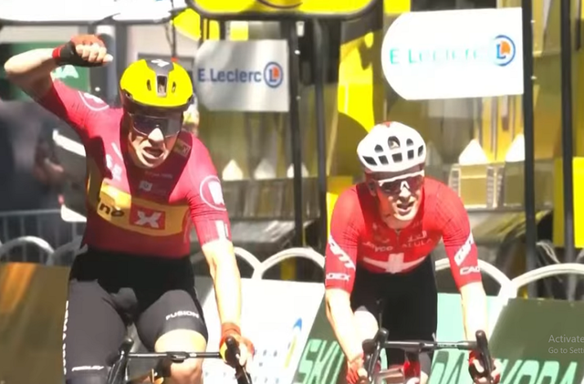 Chặng 11 Tour de France: Pogacar té ngã, Jonas Abrahamsen lần đầu thắng chặng - Ảnh 1.