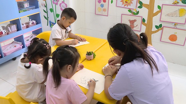TP.HCM gặp khó trong tuyển dụng giáo viên trước năm học mới - Ảnh 3.